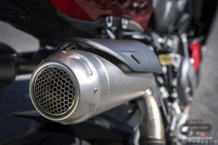 Moto - Test: Prova Ducati Streetfighter V2s 2025: parola d’ordine leggerezza