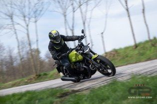 Moto - Test: PROVA moto Guzzi V7 Sport 2025: cambio d'abito
