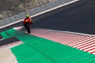 SBK: Balaton: ecco le prime immagini in pista di Bautista e Bulega
