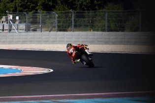 SBK: Balaton: ecco le prime immagini in pista di Bautista e Bulega