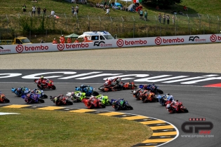 MotoGP: La carambola al via fra Binder e Zarco innescata da Di Giannantonio