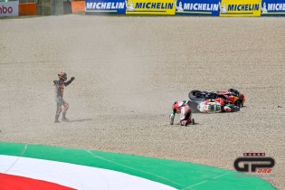 MotoGP: La carambola al via fra Binder e Zarco innescata da Di Giannantonio