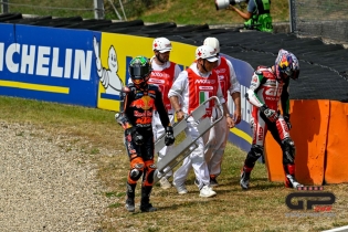 MotoGP: La carambola al via fra Binder e Zarco innescata da Di Giannantonio