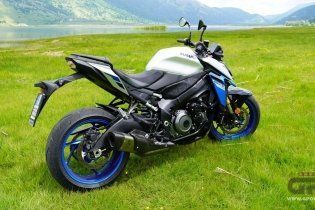 Moto - Test: KTM 990 Duke Vs Suzuki GSX-S 1000 Evo: la comparativa IGNORANTE!