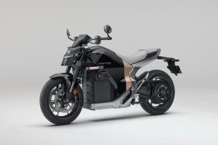 Moto - News: Honda WN7: ecco la prima moto elettrica della Casa dell’Ala
