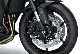 Moto - News: Kawasaki Z1100 2026: la streetfighter di Akashi si rinnova