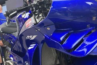 MotoGP: Yamaha unveils the M1 V4 in the Misano paddock: here are the first images