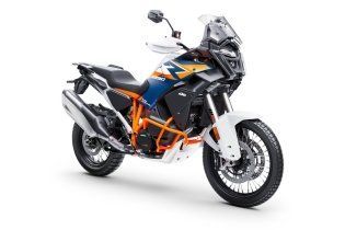 Moto - News: KTM 1390 SUPER ADVENTURE 2026: tre versioni per ogni tipo di utilizzo!