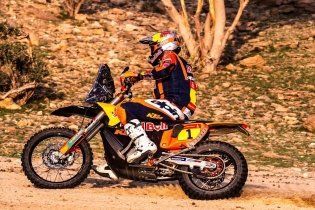 Dakar: Sanders wins Stage 2 thanks to bonuses and becomes overall leader