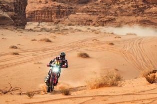 Dakar: Sanders penalized, Stage 6 win goes to Brabec, Montanari best Italian