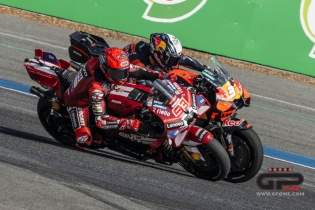 MotoGP: Acosta: «Hubo contacto, pero eso es lo que hace emocionante MotoGP».