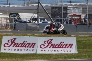 MotoAmerica: King of the Baggers: Gillim domina a Daytona con Indian...in attesa della H-D ad Austin