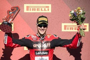 SBK: Lecuona: "No he hecho caso a las críticas: hay un montón de pilotos de salón"