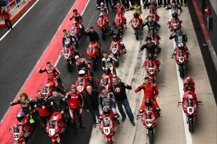 CIV: The V2 Future Champ Ducati Academy revs up for two days of testing at Misano