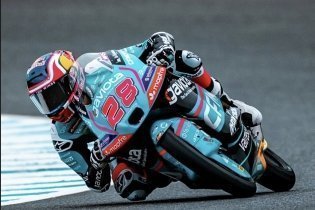 Quiles fa il vuoto a Balaton con red flag per una brutta caduta di Munoz sul finale