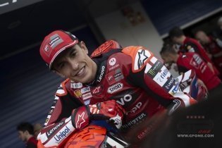 VIDEO - Márquez bromea sobre su regreso a Honda: "Marketing, así hablan de mí"