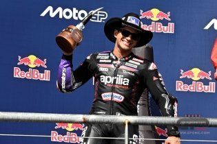MotoGP: Martín: "A dos vueltas del final tuve que abandonar, tenía el brazo destrozado".
