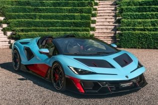 Fenomeno Roadster: la open-top più potente mai creata da Lamborghini