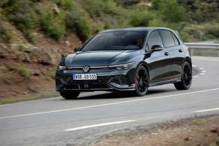 VW Golf GTI EDITION 50 è la trazione anteriore più veloce al Nürburgring