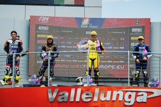 CIV Femminile/WEC: Danak vince in volata a Vallelunga, Cerpa 2ª a 38 millesimi