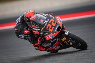 Almansa conquista la pole al Mugello, disastro per i piloti italiani