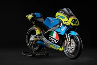 The Aprilia-AGV from Valentino Rossi's first victory is on sale for €150,000 