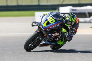 Sean Dylan Kelly porta la BMW in vetta nella prima giornata al Barber