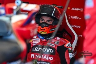 Márquez: "Sin casco me siento listo, pero con el casco es diferente, ¡ya me conocéis!"