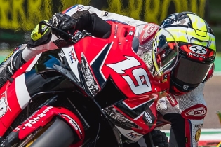 Giannini vola a Imola: è pole davanti a Cavalieri e Rinaldi, 4° Delbianco
