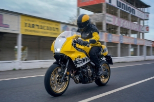 Yamaha Motor annuncia l’arrivo in concessionaria della XSR900 GP 2026