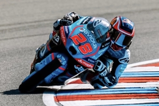 Pole di misura di Quiles ad Assen su Kelso 2°, Uriarte 3°