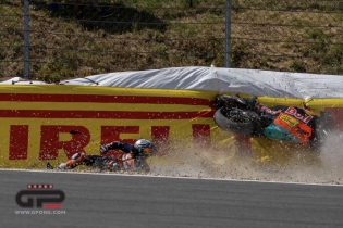 Acosta: "I rode the entire race with the seat post locked in place"