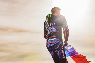 Quartararo a Yamaha: "sei parte della mia storia", la risposta: "Hai definito un'era"