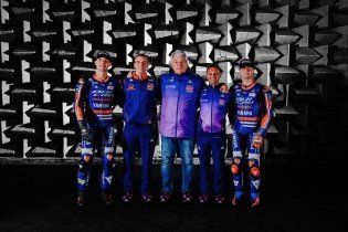 Moto2: Il Blu Cru Pramac Yamaha svela i colori 2026 di Guevara e Fernandez