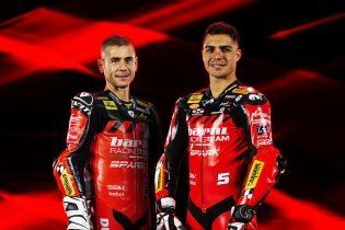 SBK: Bautista e Montella tolgono il velo: ecco le nuove Ducati V4 del team Barni