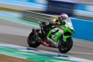 SBK: La pioggia non ferma i test a Jerez: tutte le foto della prima giornata