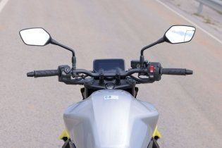 Moto - Test: Honda E-Clutch, la prova completa su CB750 Hornet e XL750 Transalp 2026