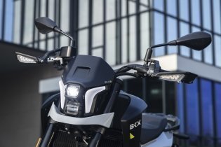 Benelli BKX 300 dan BKX 300 S: semakin berkembang