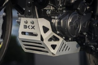Benelli BKX 300 dan BKX 300 S: semakin berkembang