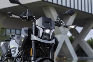 Benelli BKX 300 dan BKX 300 S: semakin berkembang