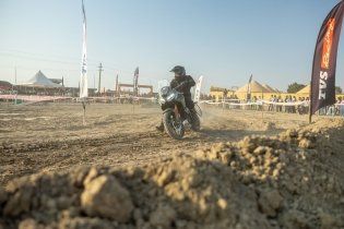 Moto - Test: Alla scoperta di TVS, nel cuore dell’India che cambia