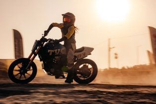 Moto - Test: Alla scoperta di TVS, nel cuore dell’India che cambia