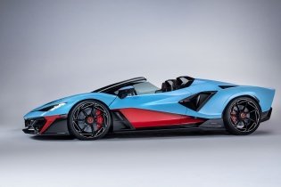 Fenomeno Roadster: la open-top più potente mai creata da Lamborghini