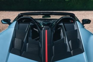 Fenomeno Roadster: la open-top più potente mai creata da Lamborghini