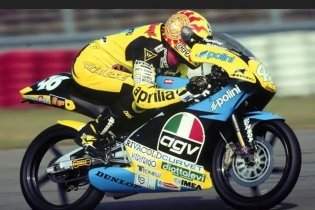 La Aprilia-AGV de la primera victoria de Valentino Rossi en venta por 150.000 €
