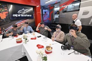 Master of Hospitality: cena al buio in Alpinestars con Jorge Martin alla guida