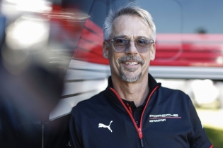 Porsche 911 GT4 R: la supercar destinata alle competizioni motoristiche internazionali