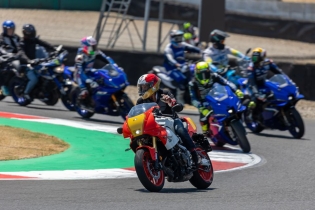 Yamaha "Spirit of Challenge": sebuah kesuksesan yang didukung oleh 5.000 penggemar