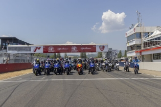Yamaha "Spirit of Challenge":  kesuksesan yang didukung oleh 5.000 penggemar