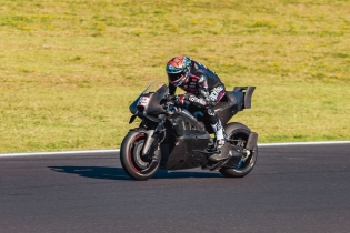 At the Brno tests, the first showdown between Bezzecchi and Marquez on the 850s